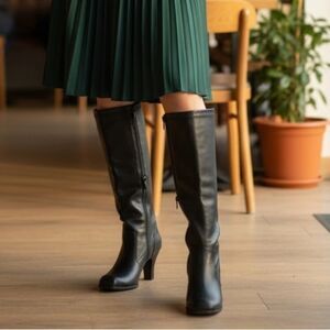 Roberto Vianni Catchy Dark Brown Square-Toe High Leather Boots size 8